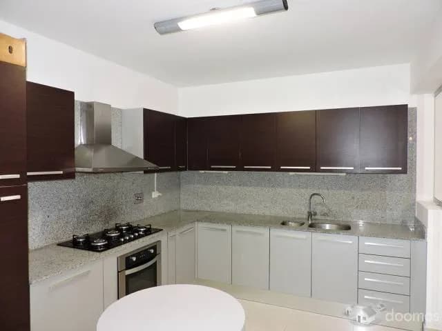 San Isidro Dpto. Sin Muebles, 2 Dorm., Patio Grande - US $1,800 — foto 6