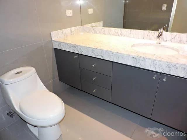 San Isidro Dpto. Sin Muebles, 2 Dorm., Patio Grande - US $1,800 — foto 12