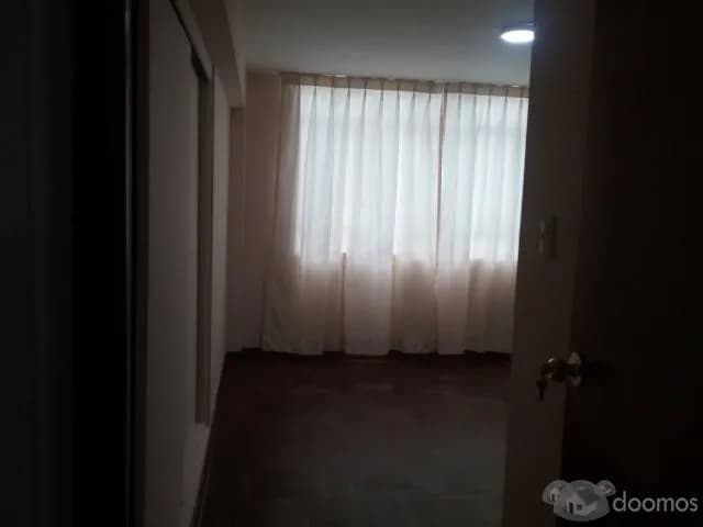 Centrico Apartamento en Miraflores, 3 dormitorios, dos banos. — foto 3