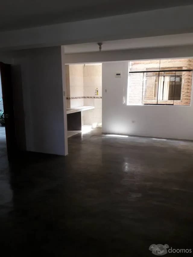 Alquilo departamento en zona exclusiva a 900 negociable — foto 1