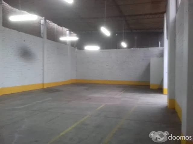 Alquilo Local Industrial en San Martin de Porres — foto 2