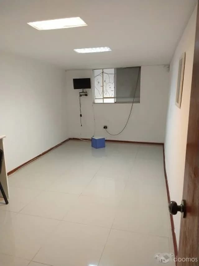 Alquiler para consultorio médico — foto 1