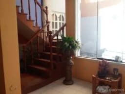 Vendo Linda Casa de 2 Pisos en Yanahuara a Una Cuadra del Parque del Avión