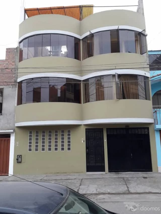 VENDO CASA DE 3 PISOS - Los Olivos - Acabados completo — foto 1