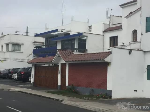 VENTA DE CASA COMO TERRENO CALLE CADIZ, SAN ISIDRO — foto 1