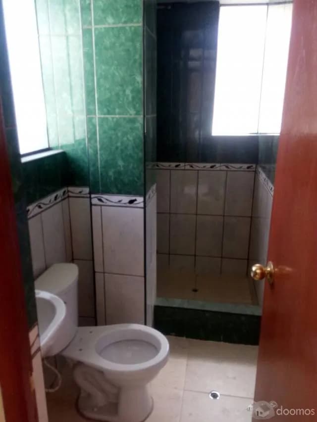 VENDO AMPLIA CASA CON DEPARTAMENTOS EN MARIANO MELGAR — foto 7