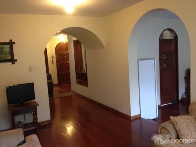 VENDO LINDA CASA EN LA MOLINA — foto 5