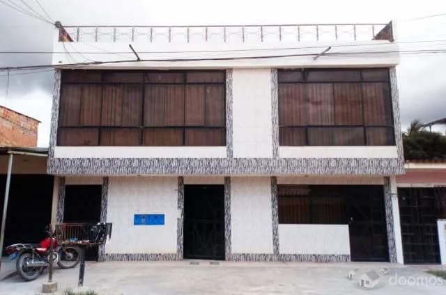 EN VENTA| EXCLUSIVO HOSPEDAJE EN ZONA TURÍSTICA DE MOYOBAMBA — foto 1