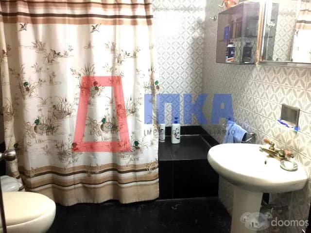 LINDA CASA EN PUEBLO LIBRE FRENTE A PARQUE — foto 2