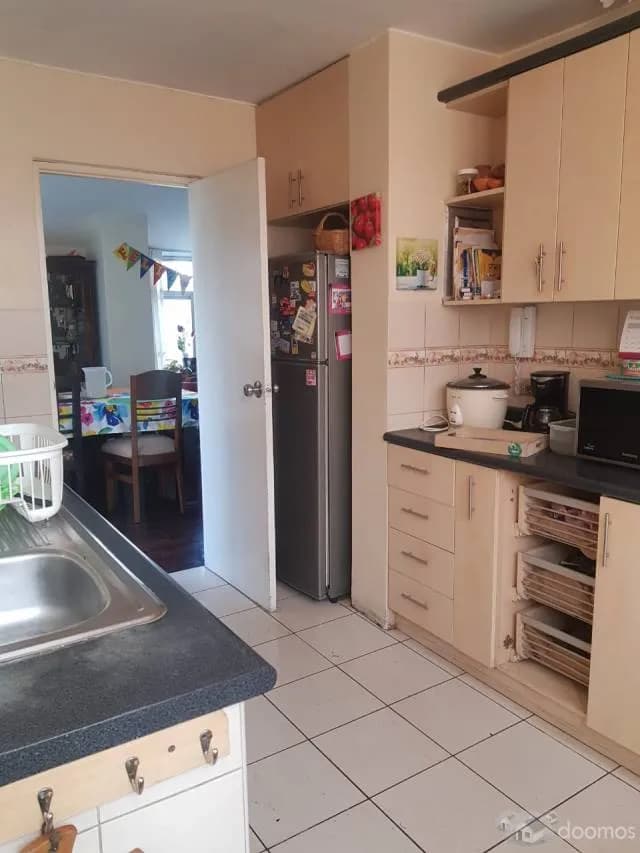 VENDO AMPLIO E ILUMINADO DEPARTAMENTO EN SURCO — foto 8