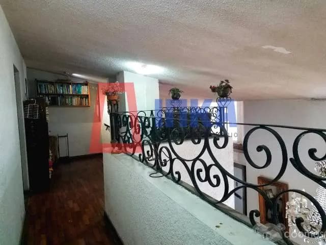 CASA EN EXCELENTE ZONA DE SURCO, RODEADO DE PARQUES — foto 1