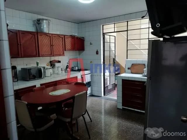 EXCELENTE CASA EN VENTA CON BUENA UBICACIÓN EN PUEBLO LIBRE — foto 9