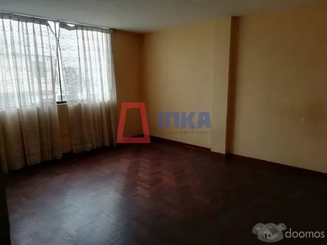 EXCELENTE CASA EN VENTA CON BUENA UBICACIÓN EN PUEBLO LIBRE — foto 13