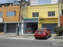 ALQUILO LOCAL COMERCIAL en AV LA MOLINA 721 (75m2 +130+130)