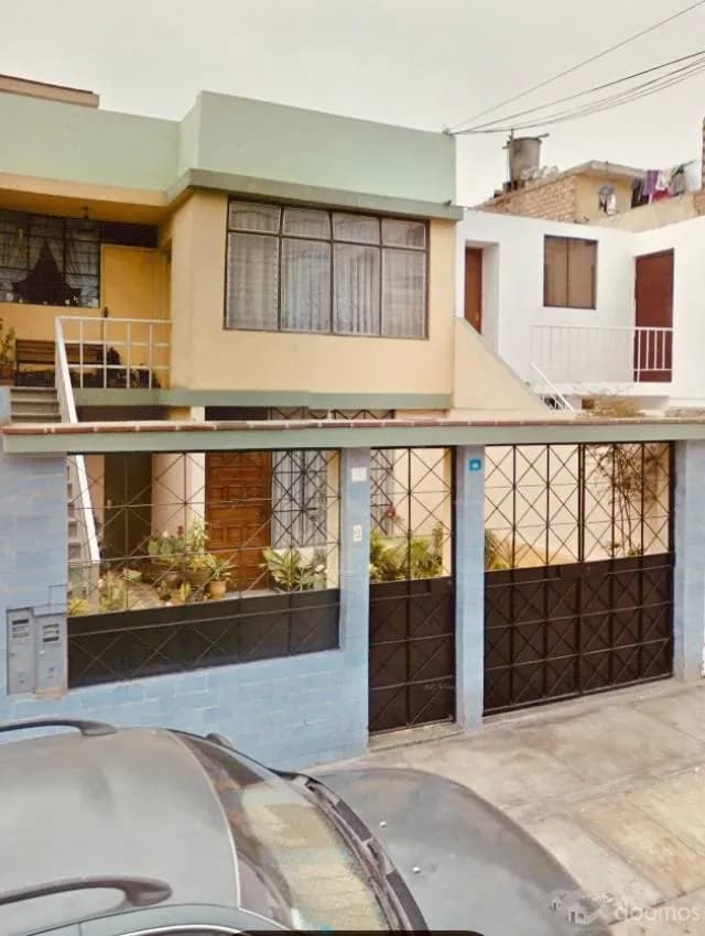 Remato Casa ocupada en urb La Trinidad - Cercado — foto 1