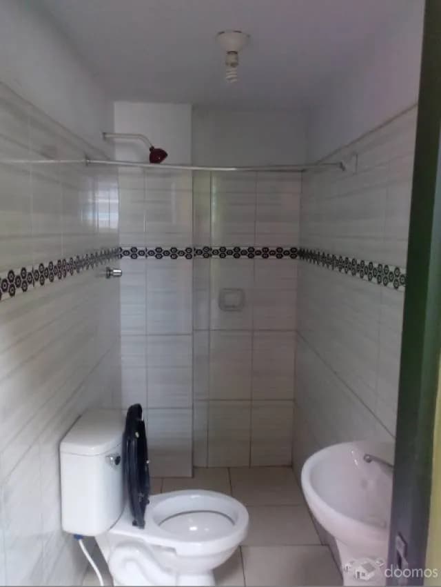 SE VENDE INMUEBLE COMERCIAL EN MOYOBAMBA / JR. 20 DE ABRIL — foto 4