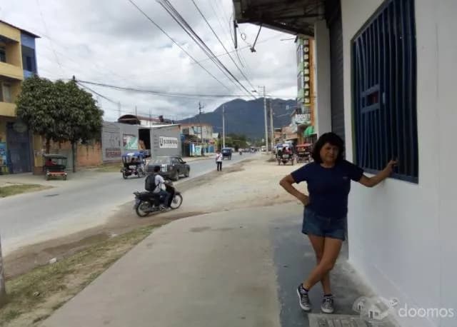 SE VENDE INMUEBLE COMERCIAL EN MOYOBAMBA / JR. 20 DE ABRIL — foto 7