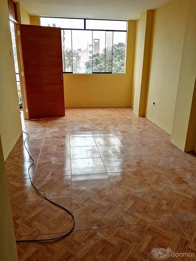 Alquilo Cuarto de estreno, amplio con baño propio en Ate. — foto 3