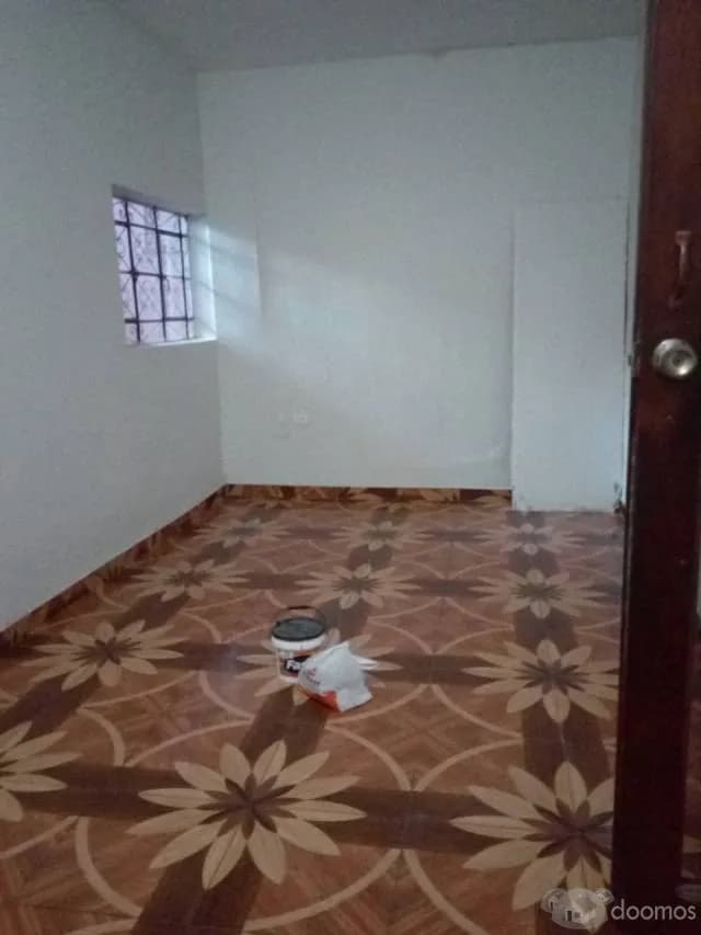 ALQUILER DE AMPLIO LOCAL COMERCIAL EN LA MEJOR UBICACION — foto 3