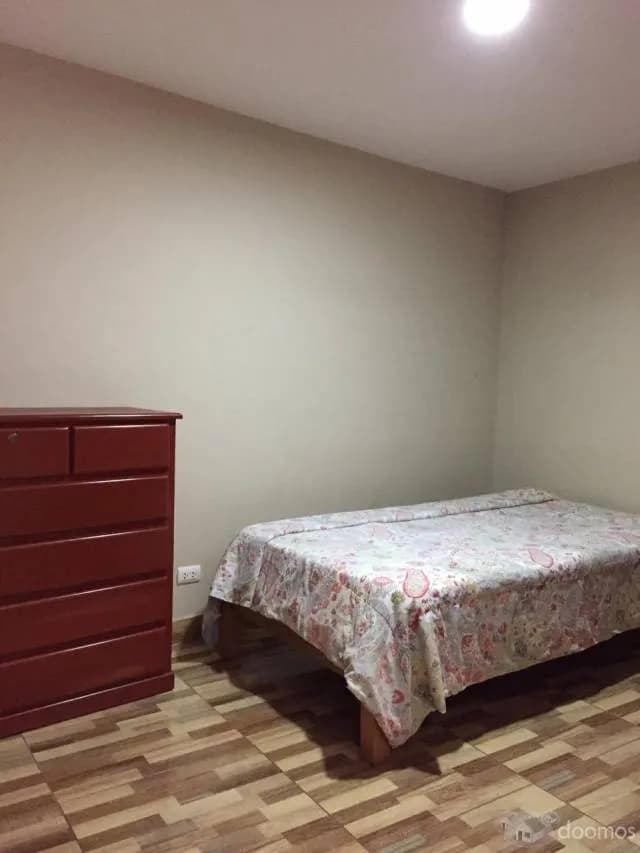 ALQUILER DE HABITACIÓN PARA ESTUDIANTES PERUANOS — foto 7