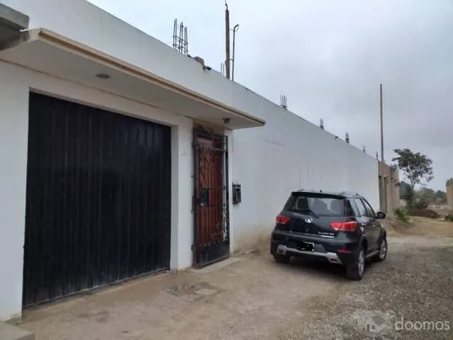 VENTA DE CASA DE 720 M2 DE MATERIAL NOBLE — foto 1