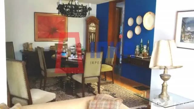 HERMOSA CASA FRENTE A PARQUE TOTALMENTE REMODELADA — foto 8