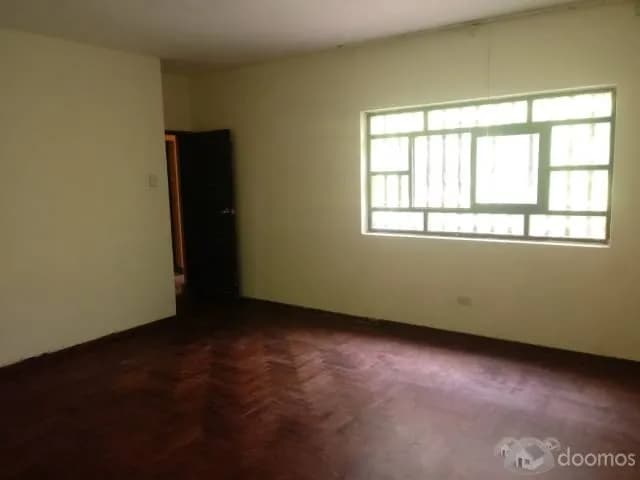 Remato Casa Departamento De Un Nivel Con Cochera Independiente. — foto 1