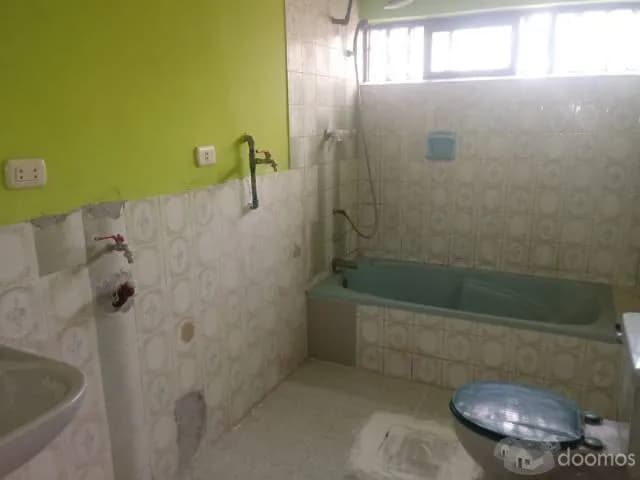 Remato Casa Departamento De Un Nivel Con Cochera Independiente. — foto 3