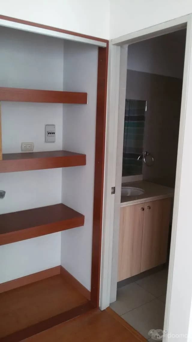 ALQUILO OFICINA MIRAFLORES - 100m2 — foto 2
