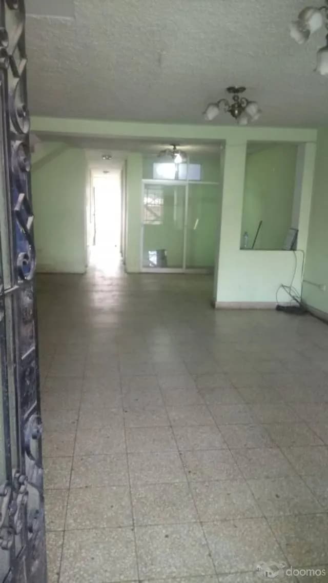 OCASIÓN VENDO  CASA EN SAN MARTIN DE PORRES — foto 1
