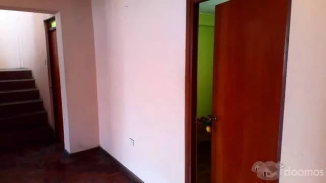 vendo casa de 3 pisos en santa clara — foto 1