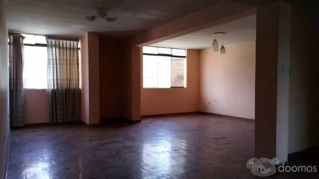 vendo casa de 3 pisos en santa clara — foto 3