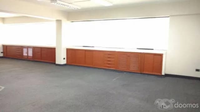 Oficina en venta zona empresarial de San Isidro — foto 1