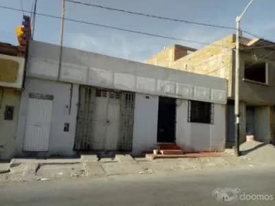 AREQUIPA - VENTA DE CASA DE 200 M2