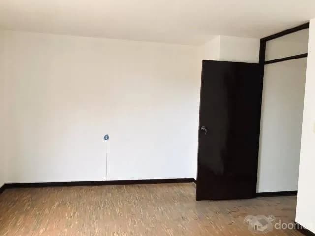 VENDO DEPARTAMENTO SEGUNDO PISO POR VIAJE — foto 4