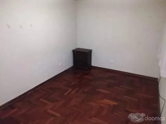 HABITACION 750 SOLES, CERCA DEL JOCKEY — foto 3