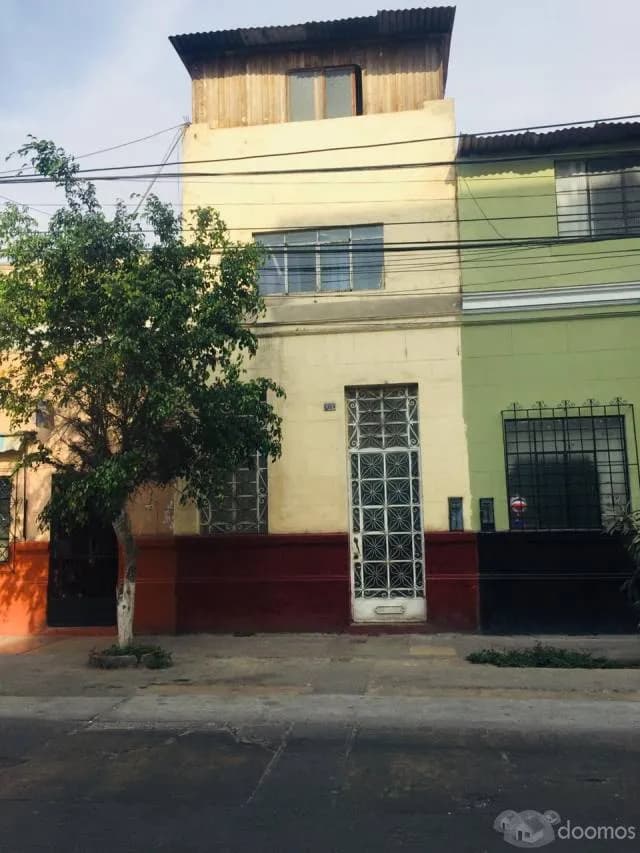 Se alquila casa de 3 pisos! — foto 1