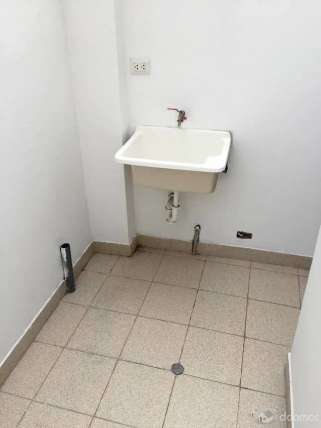 Hermoso Dpto. Recién Remodelado / Buena Ubicacion — foto 8