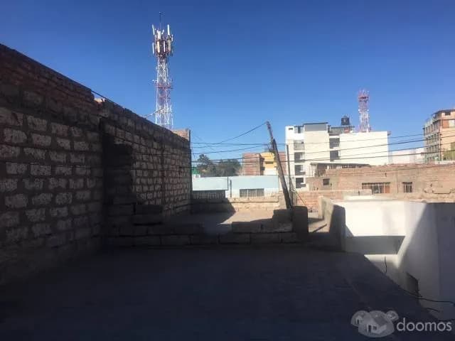 En Venta Casa Como Terreno Yanahuara Cerca A La Ejercito — foto 5