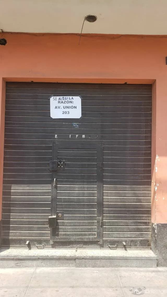 Alquilo local comercial o para almacenar,  depósito o bodega — foto 3