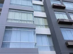¡OCASIÓN! Vendo Bello Departamento ubicado en la mejor zona de Arequipa a pasos del centro empresarial de Cayma, cerca a Bancos, y Centros Comerciales.