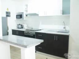 SE ALQUILA HABITACIÓN EN DEPARTAMENTO DE ESTRENO EN COMAS - ESTUDIANTE MUJER