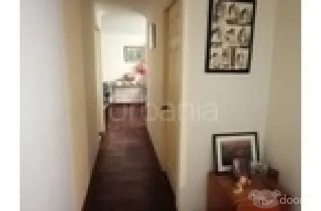 DEPARTAMENTO EN SEGUNDO PISO CON ASCENSOR LIBRE DE RUIDOS — foto 2