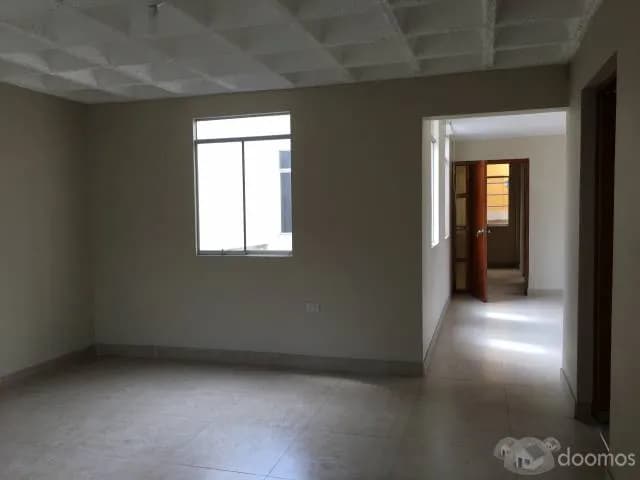 SE VENDE CASA DE 2 PISOS EN LOS OLIVOS — foto 1