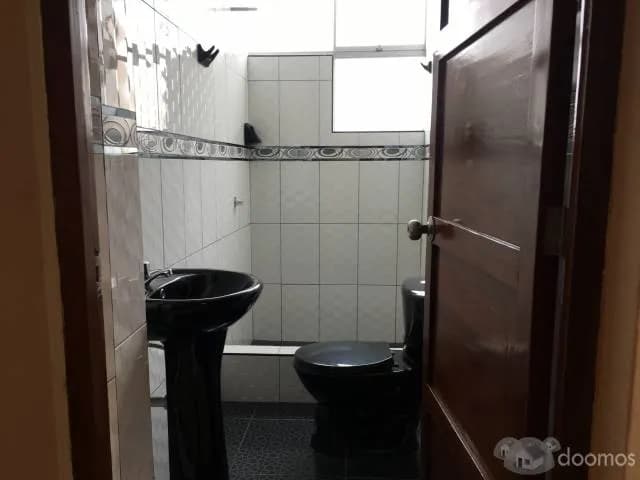 SE VENDE CASA DE 2 PISOS EN LOS OLIVOS — foto 5