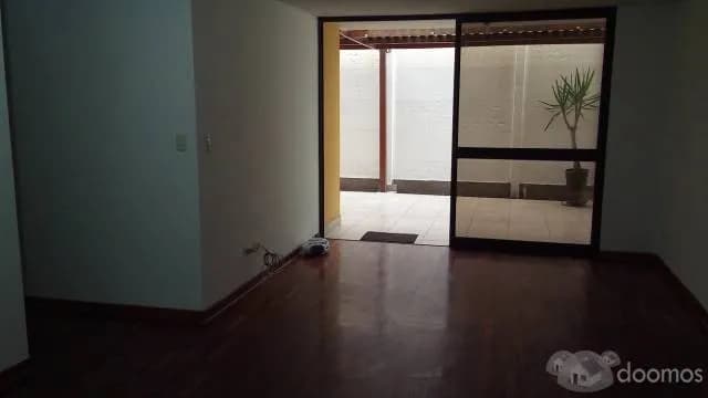 OCASIÓN VENDO EXCELENTE DEPARTAMENTO EN 1ER PISO – SURCO — foto 1