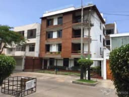 vendo departamento frente a parque