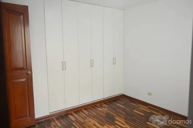 Alquilo departamento frente a parque en surco — foto 5