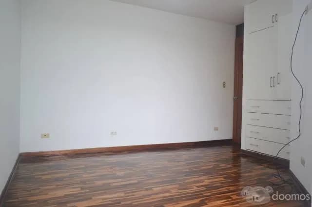 Alquilo departamento frente a parque en surco — foto 6