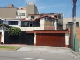 Alquiler de departamento en San Borja a 2 min de la estación de tren San Borja Sur